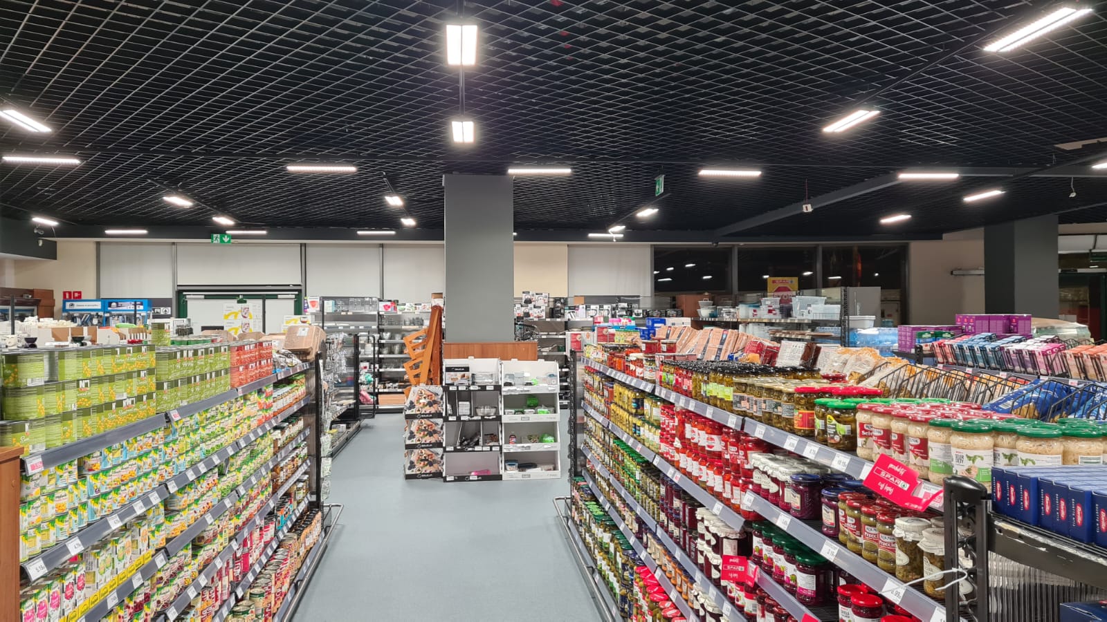 Track panel light for Supermarket